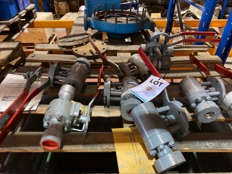 Pallet of 13 assorted valve technologies valves