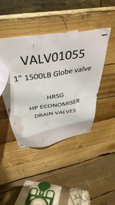Box of 26 1inch 1500lb globe valves - 4