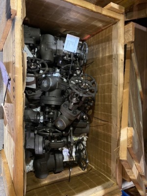 Crate of Double Chero gate valves approx 12 - 2
