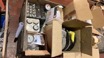 Box of various/miscellaneous components as lotted